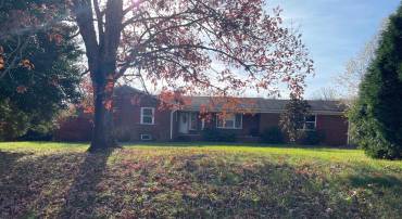 13210 SPRIGGS RD, MANASSAS, Virginia 20112, 4 Bedrooms Bedrooms, ,3 BathroomsBathrooms,Residential,For sale,13210 SPRIGGS RD,VAPW2082978 MLS # VAPW2082978