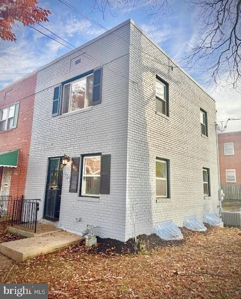 3028 24TH PL SE, WASHINGTON, District Of Columbia 20020, 3 Bedrooms Bedrooms, ,1 BathroomBathrooms,Residential,For sale,3028 24TH PL SE,DCDC2169894 MLS # DCDC2169894