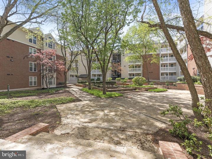 1504 LINCOLN WAY #408, MCLEAN, Virginia 22102, 1 Bedroom Bedrooms, ,1 BathroomBathrooms,Residential,For sale,1504 LINCOLN WAY #408,VAFX2211802 MLS # VAFX2211802