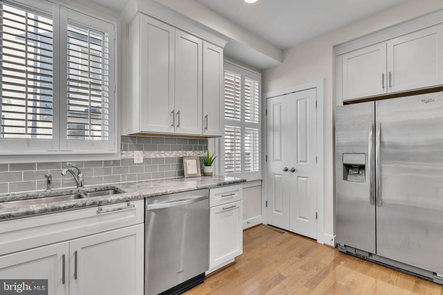 927 N ALFRED ST, ALEXANDRIA, Virginia 22314, 3 Bedrooms Bedrooms, ,3 BathroomsBathrooms,Residential,For sale,927 N ALFRED ST,VAAX2039832 MLS # VAAX2039832