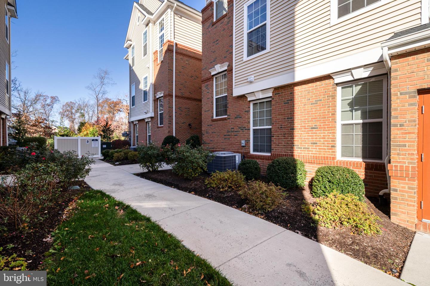 23255 MILLTOWN KNOLL SQ #103, ASHBURN, Virginia 20148, 2 Bedrooms Bedrooms, ,2 BathroomsBathrooms,Residential,For sale,23255 MILLTOWN KNOLL SQ #103,VALO2084348 MLS # VALO2084348