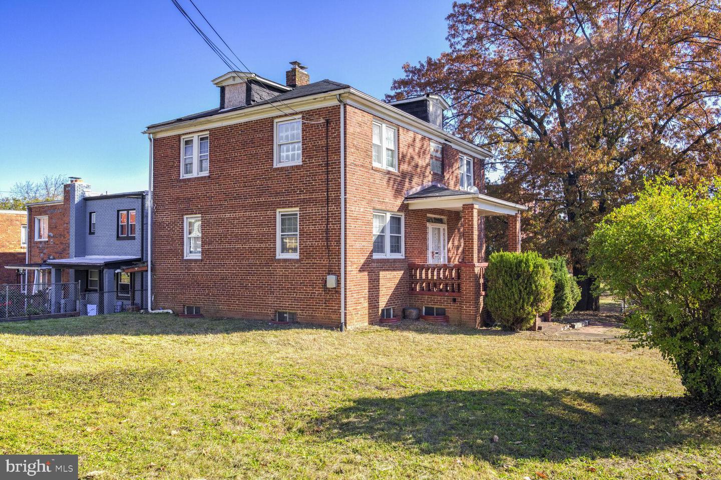 5230 BLAINE ST NE, WASHINGTON, District Of Columbia 20019, 5 Bedrooms Bedrooms, ,3 BathroomsBathrooms,Residential,For sale,5230 BLAINE ST NE,DCDC2167160 MLS # DCDC2167160