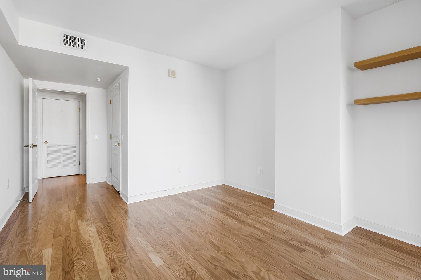 631 D ST NW #1137, WASHINGTON, District Of Columbia 20004, 1 Bedroom Bedrooms, ,1 BathroomBathrooms,Residential,For sale,631 D ST NW #1137,DCDC2170152 MLS # DCDC2170152