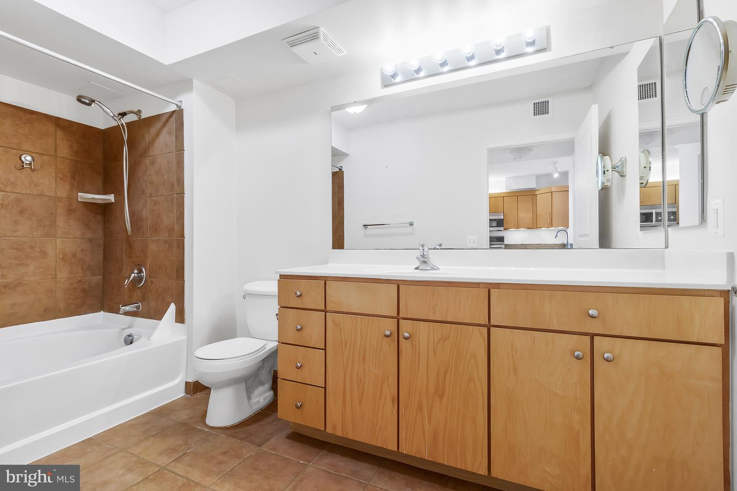 631 D ST NW #1137, WASHINGTON, District Of Columbia 20004, 1 Bedroom Bedrooms, ,1 BathroomBathrooms,Residential,For sale,631 D ST NW #1137,DCDC2170152 MLS # DCDC2170152