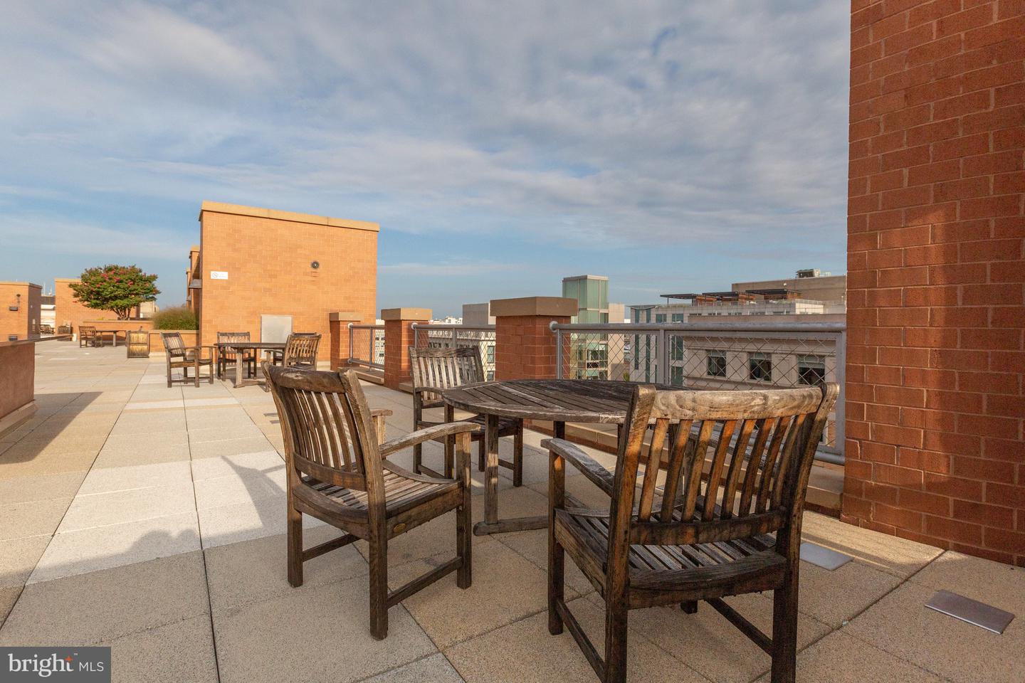 631 D ST NW #1137, WASHINGTON, District Of Columbia 20004, 1 Bedroom Bedrooms, ,1 BathroomBathrooms,Residential,For sale,631 D ST NW #1137,DCDC2170152 MLS # DCDC2170152