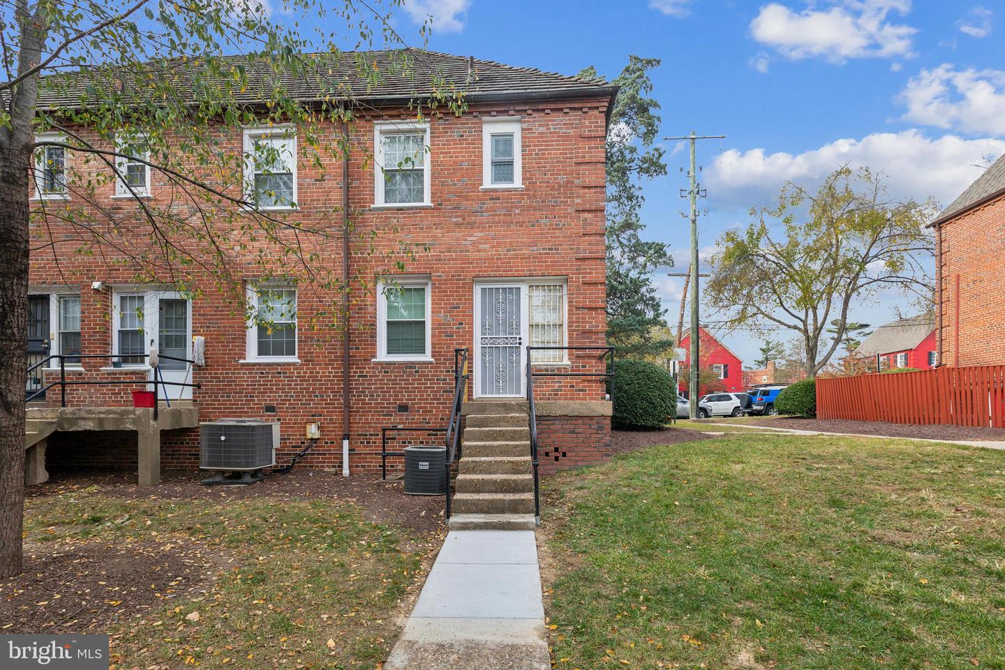 2118 SUITLAND TER SE, WASHINGTON, District Of Columbia 20020, 1 Bedroom Bedrooms, ,1 BathroomBathrooms,Residential,For sale,2118 SUITLAND TER SE,DCDC2168404 MLS # DCDC2168404