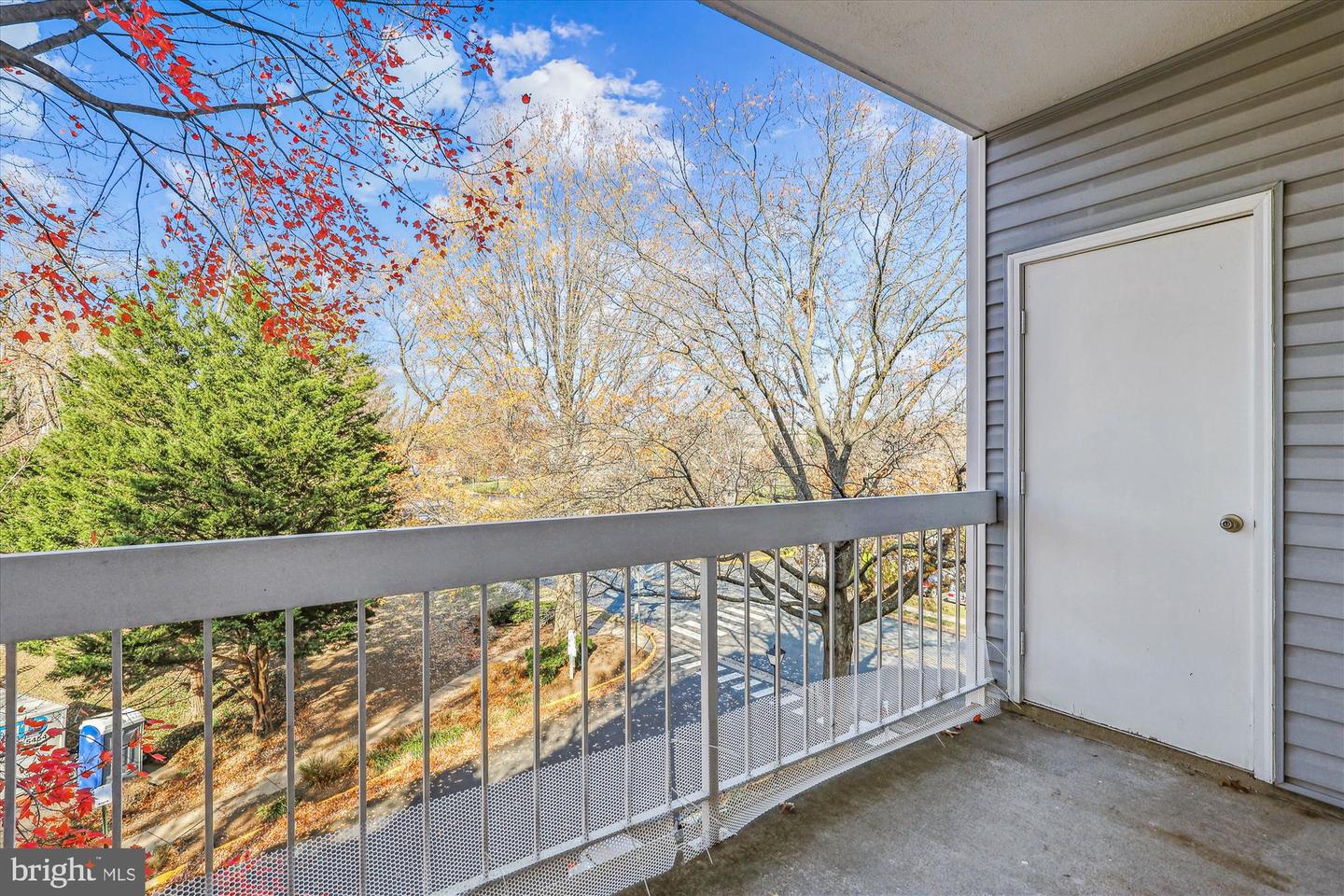 3175 SUMMIT SQUARE DR #5-D7, OAKTON, Virginia 22124, 2 Bedrooms Bedrooms, ,1 BathroomBathrooms,Residential,For sale,3175 SUMMIT SQUARE DR #5-D7,VAFX2211902 MLS # VAFX2211902