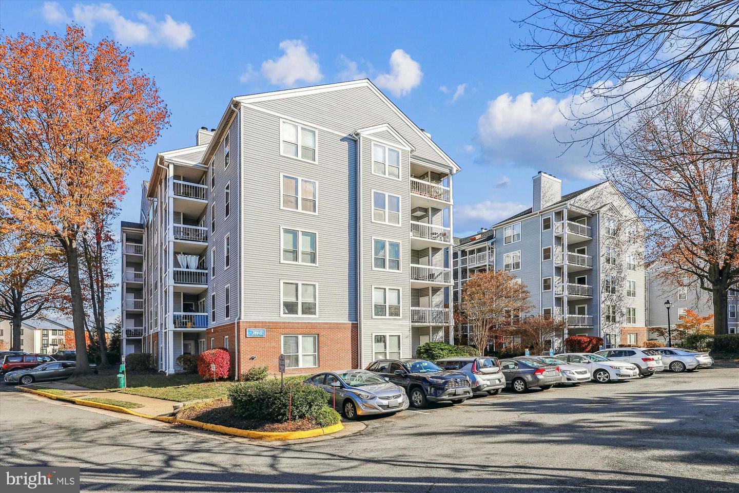 3175 SUMMIT SQUARE DR #5-D7, OAKTON, Virginia 22124, 2 Bedrooms Bedrooms, ,1 BathroomBathrooms,Residential,For sale,3175 SUMMIT SQUARE DR #5-D7,VAFX2211902 MLS # VAFX2211902