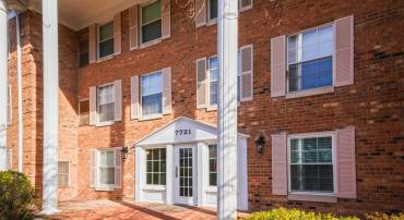 7721 TREMAYNE PL #309, MCLEAN, Virginia 22102, 2 Bedrooms Bedrooms, 5 Rooms Rooms,2 BathroomsBathrooms,Residential,For sale,7721 TREMAYNE PL #309,VAFX2212244 MLS # VAFX2212244