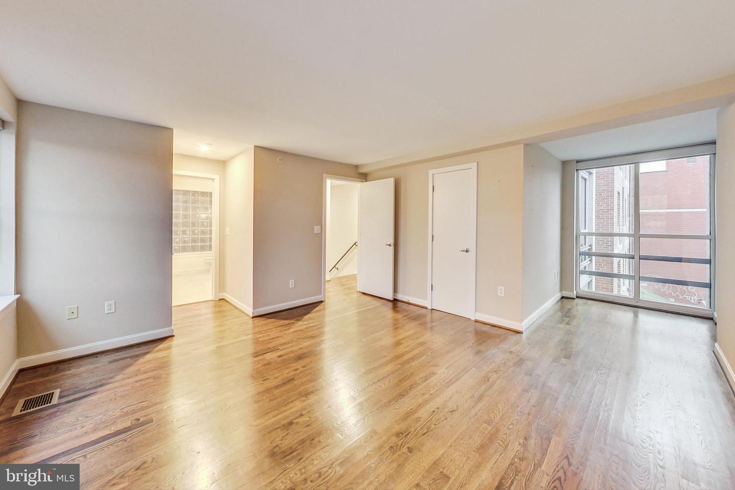 1441 FLORIDA AVE NW #3B, WASHINGTON, District Of Columbia 20009, 2 Bedrooms Bedrooms, 8 Rooms Rooms,2 BathroomsBathrooms,Residential,For sale,1441 FLORIDA AVE NW #3B,DCDC2170240 MLS # DCDC2170240