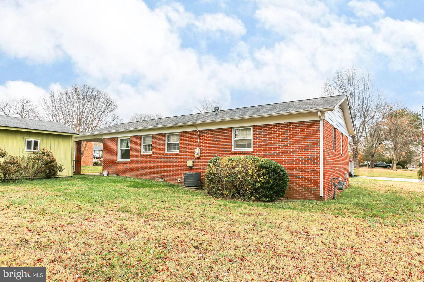 1801 ROGERS ST, FREDERICKSBURG, Virginia 22405, 3 Bedrooms Bedrooms, ,1 BathroomBathrooms,Residential,For sale,1801 ROGERS ST,VAST2034108 MLS # VAST2034108