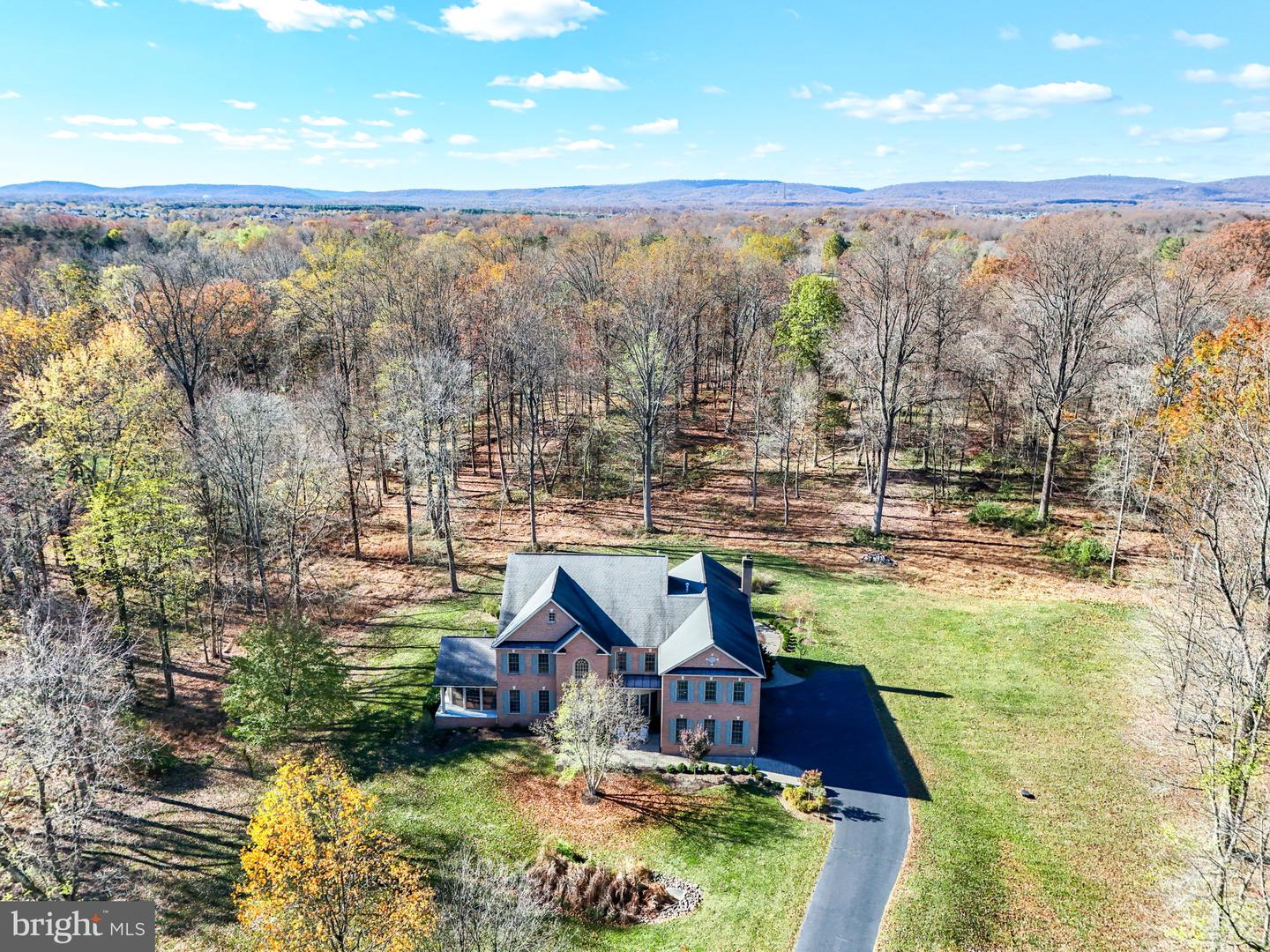 15280 RIDING CLUB DR, HAYMARKET, Virginia 20169, 6 Bedrooms Bedrooms, ,6 BathroomsBathrooms,Residential,For sale,15280 RIDING CLUB DR,VAPW2083282 MLS # VAPW2083282