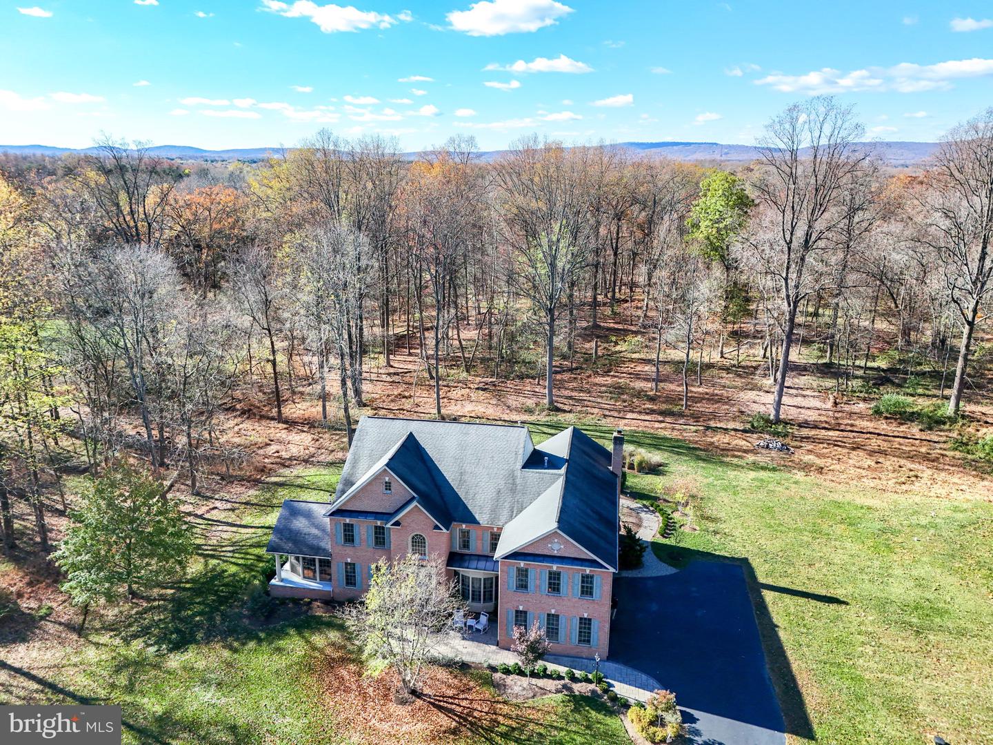 15280 RIDING CLUB DR, HAYMARKET, Virginia 20169, 6 Bedrooms Bedrooms, ,6 BathroomsBathrooms,Residential,For sale,15280 RIDING CLUB DR,VAPW2083282 MLS # VAPW2083282