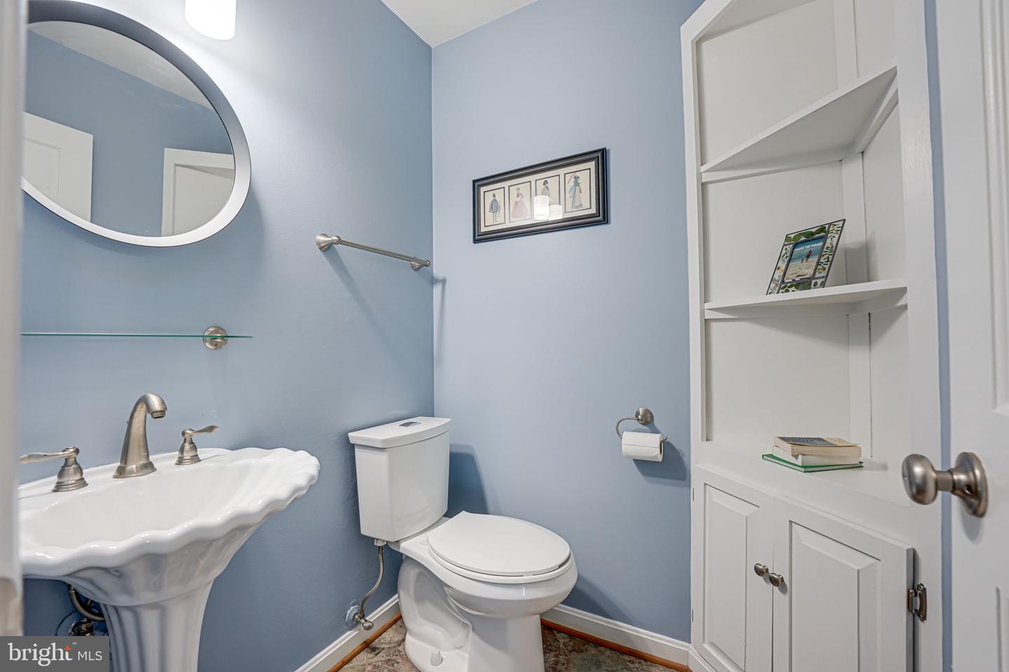 2429 BRAMBLEBUSH CT, RESTON, Virginia 20191, 4 Bedrooms Bedrooms, ,2 BathroomsBathrooms,Residential,For sale,2429 BRAMBLEBUSH CT,VAFX2211372 MLS # VAFX2211372