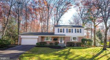 2429 BRAMBLEBUSH CT, RESTON, Virginia 20191, 4 Bedrooms Bedrooms, ,2 BathroomsBathrooms,Residential,For sale,2429 BRAMBLEBUSH CT,VAFX2211372 MLS # VAFX2211372