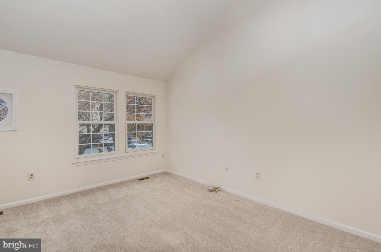 3332 LAKESIDE VIEW DR #4-7, FALLS CHURCH, Virginia 22041, 2 Bedrooms Bedrooms, ,2 BathroomsBathrooms,Residential,For sale,3332 LAKESIDE VIEW DR #4-7,VAFX2211884 MLS # VAFX2211884