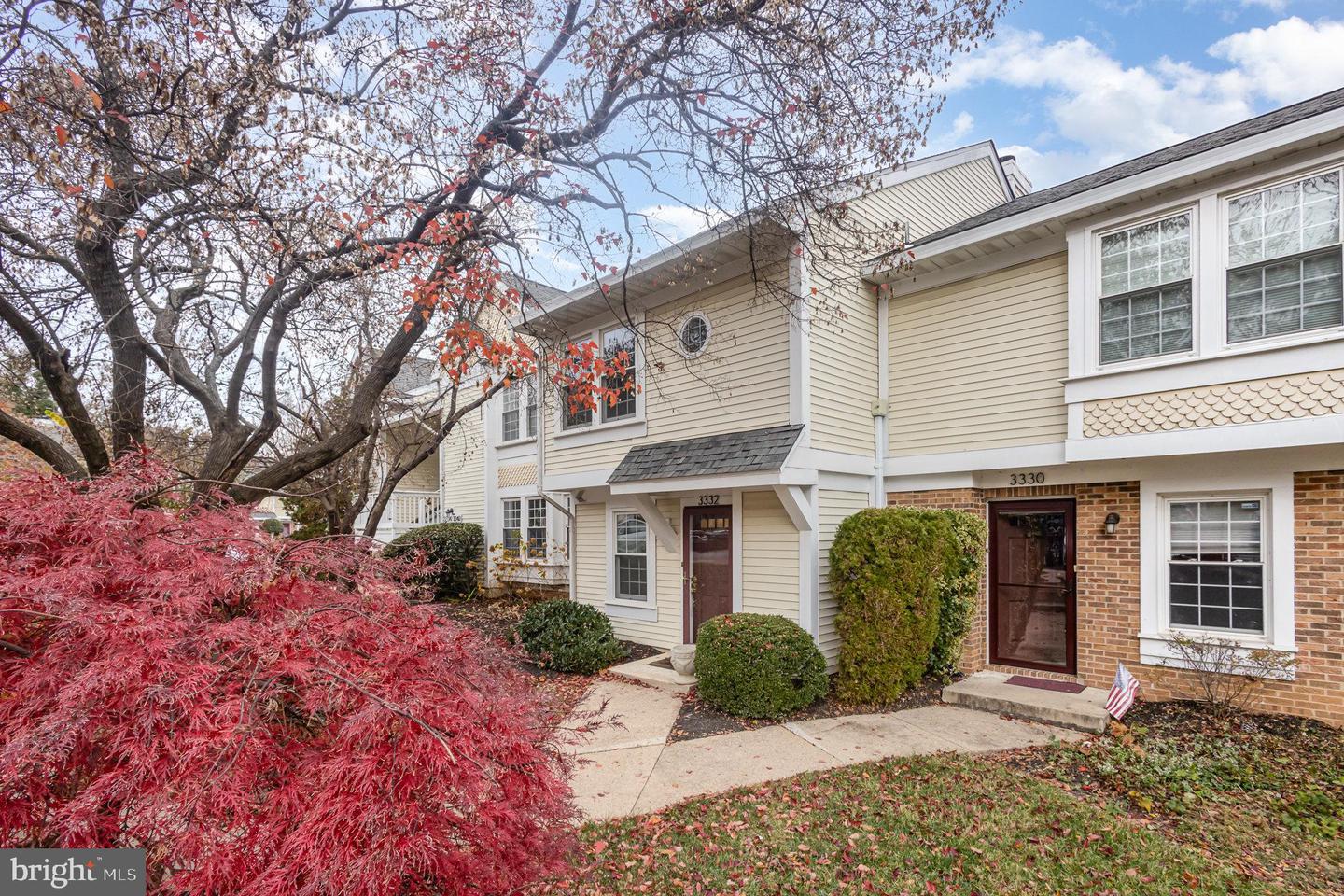 3332 LAKESIDE VIEW DR #4-7, FALLS CHURCH, Virginia 22041, 2 Bedrooms Bedrooms, ,2 BathroomsBathrooms,Residential,For sale,3332 LAKESIDE VIEW DR #4-7,VAFX2211884 MLS # VAFX2211884