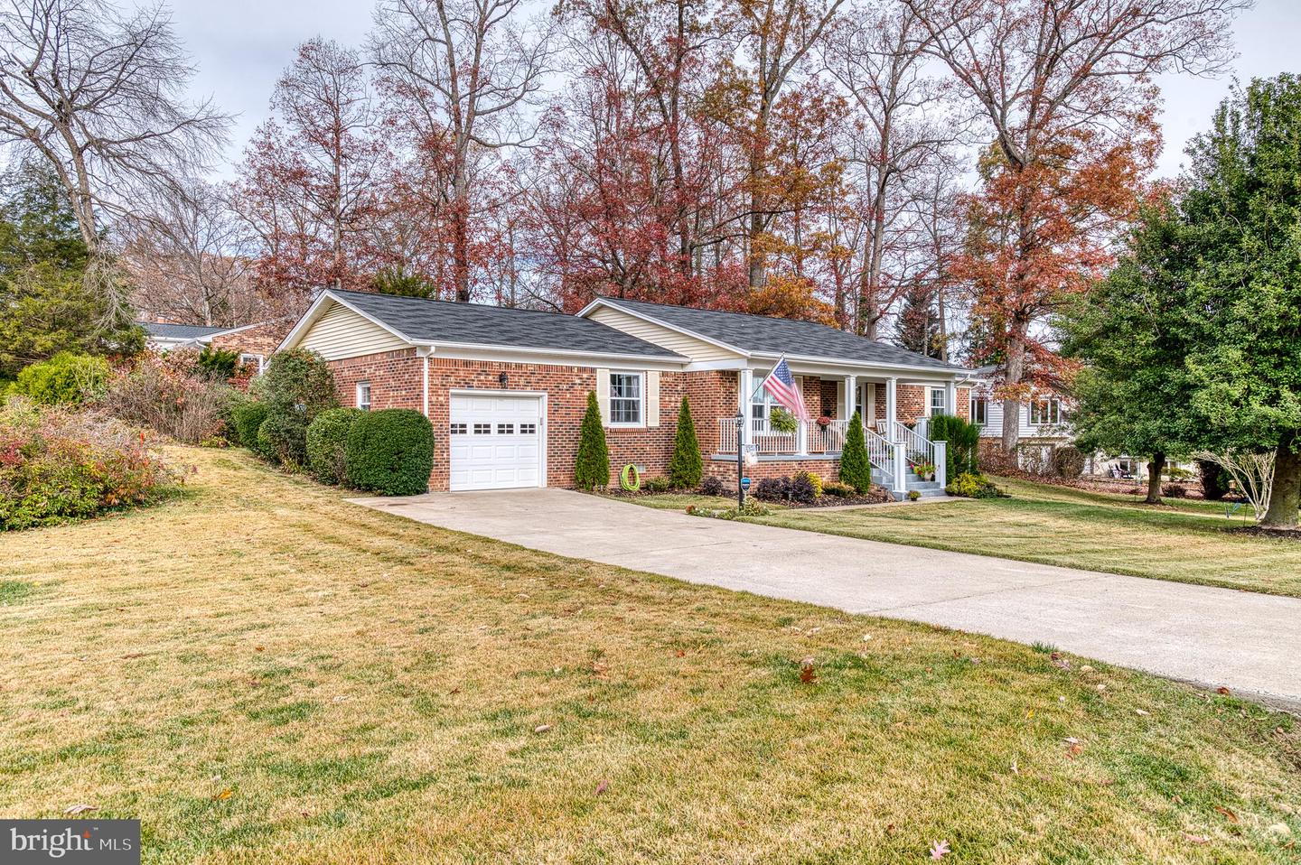 18498 RUNNING PINE CT, TRIANGLE, Virginia 22172, 3 Bedrooms Bedrooms, 8 Rooms Rooms,2 BathroomsBathrooms,Residential,For sale,18498 RUNNING PINE CT,VAPW2083534 MLS # VAPW2083534