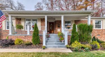 18498 RUNNING PINE CT, TRIANGLE, Virginia 22172, 3 Bedrooms Bedrooms, 8 Rooms Rooms,2 BathroomsBathrooms,Residential,For sale,18498 RUNNING PINE CT,VAPW2083534 MLS # VAPW2083534