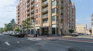 1020 N HIGHLAND ST #407, ARLINGTON, Virginia 22201, 1 Bedroom Bedrooms, ,1 BathroomBathrooms,Residential,For sale,1020 N HIGHLAND ST #407,VAAR2051116 MLS # VAAR2051116