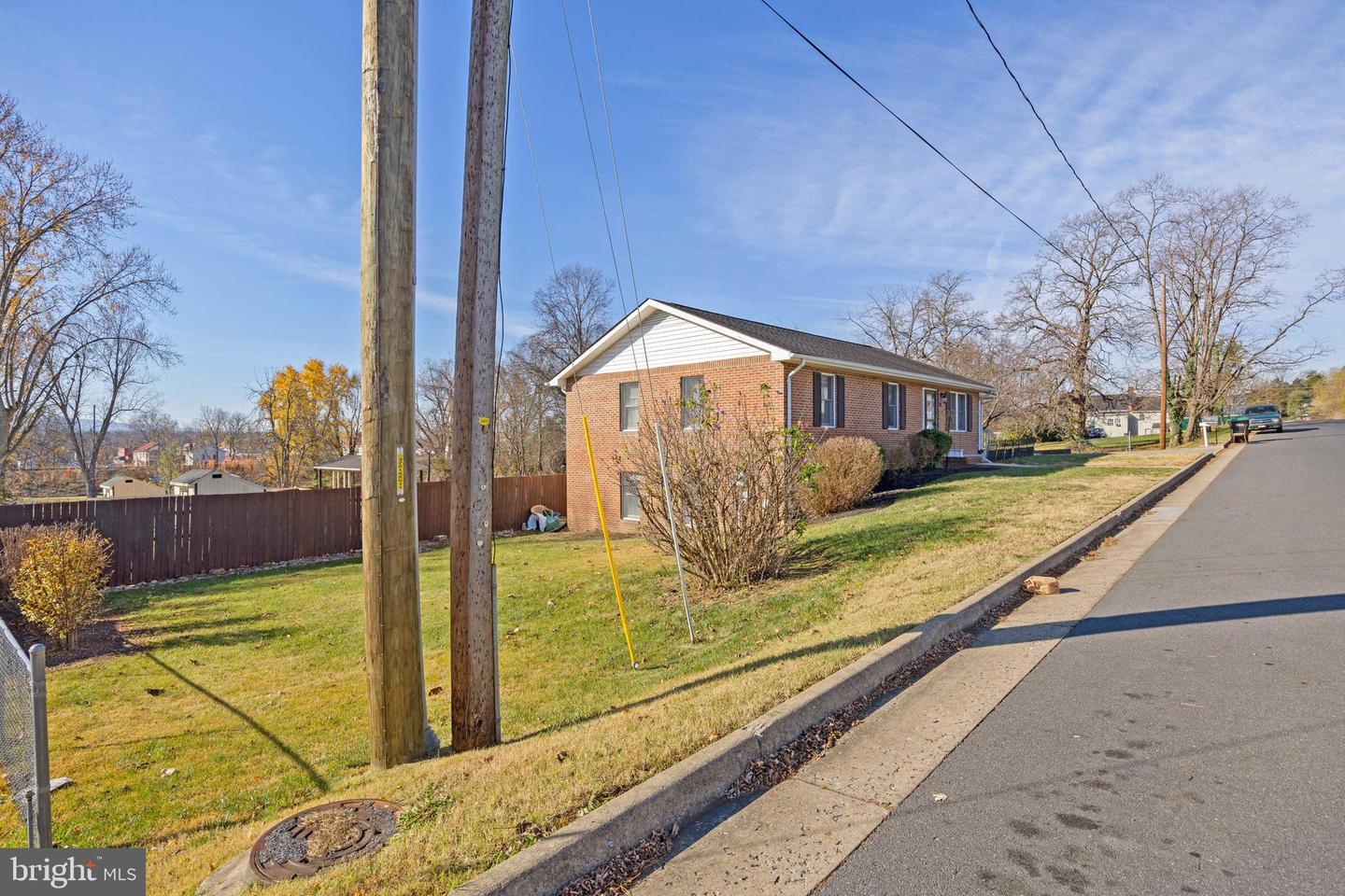 362 LINCOLN ST, STRASBURG, Virginia 22657, 3 Bedrooms Bedrooms, 8 Rooms Rooms,2 BathroomsBathrooms,Residential,For sale,362 LINCOLN ST,VASH2009906 MLS # VASH2009906