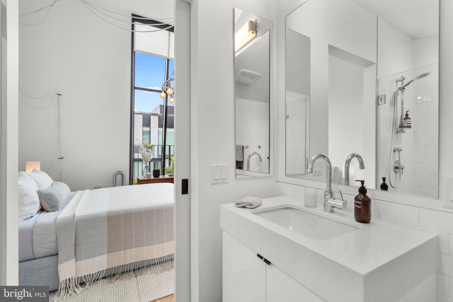 57 N ST NW #PH-402, WASHINGTON, District Of Columbia 20001, 2 Bedrooms Bedrooms, ,2 BathroomsBathrooms,Residential,For sale,57 N ST NW #PH-402,DCDC2169460 MLS # DCDC2169460