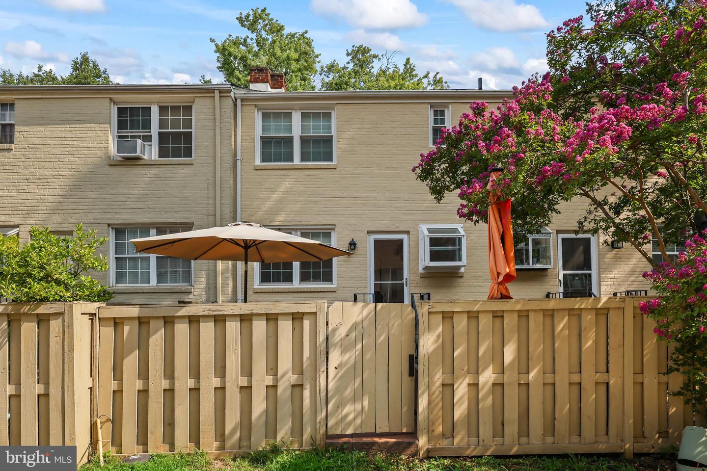 3742 KELLER AVE, ALEXANDRIA, Virginia 22302, 2 Bedrooms Bedrooms, ,2 BathroomsBathrooms,Residential,For sale,3742 KELLER AVE,VAAX2039844 MLS # VAAX2039844