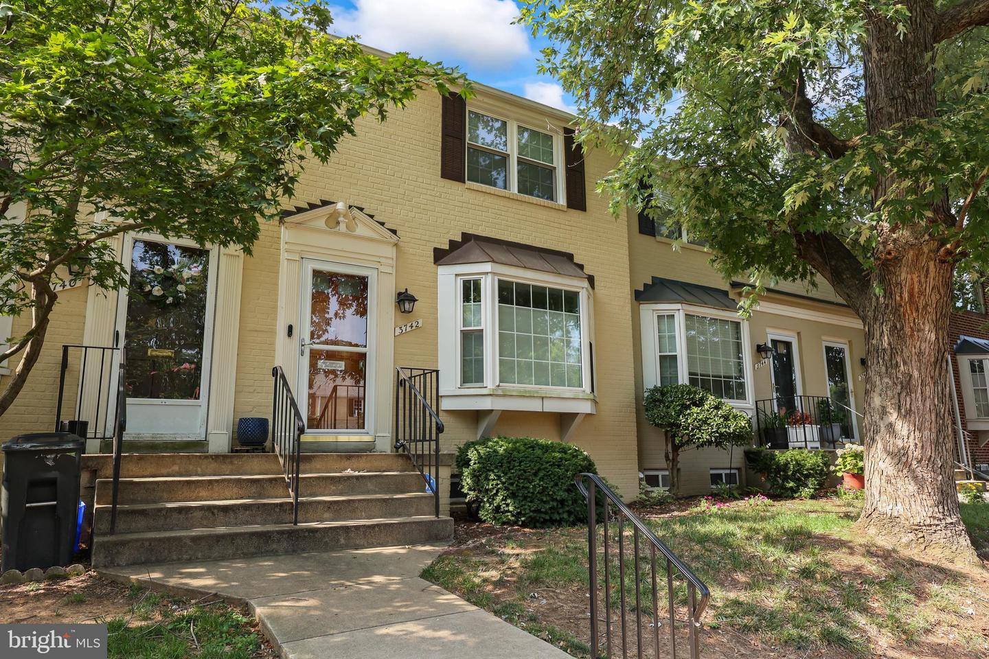 3742 KELLER AVE, ALEXANDRIA, Virginia 22302, 2 Bedrooms Bedrooms, ,2 BathroomsBathrooms,Residential,For sale,3742 KELLER AVE,VAAX2039844 MLS # VAAX2039844