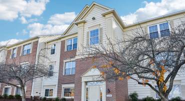 1130 HUNTMASTER TER NE #301, LEESBURG, Virginia 20176, 2 Bedrooms Bedrooms, ,2 BathroomsBathrooms,Residential,For sale,1130 HUNTMASTER TER NE #301,VALO2084416 MLS # VALO2084416