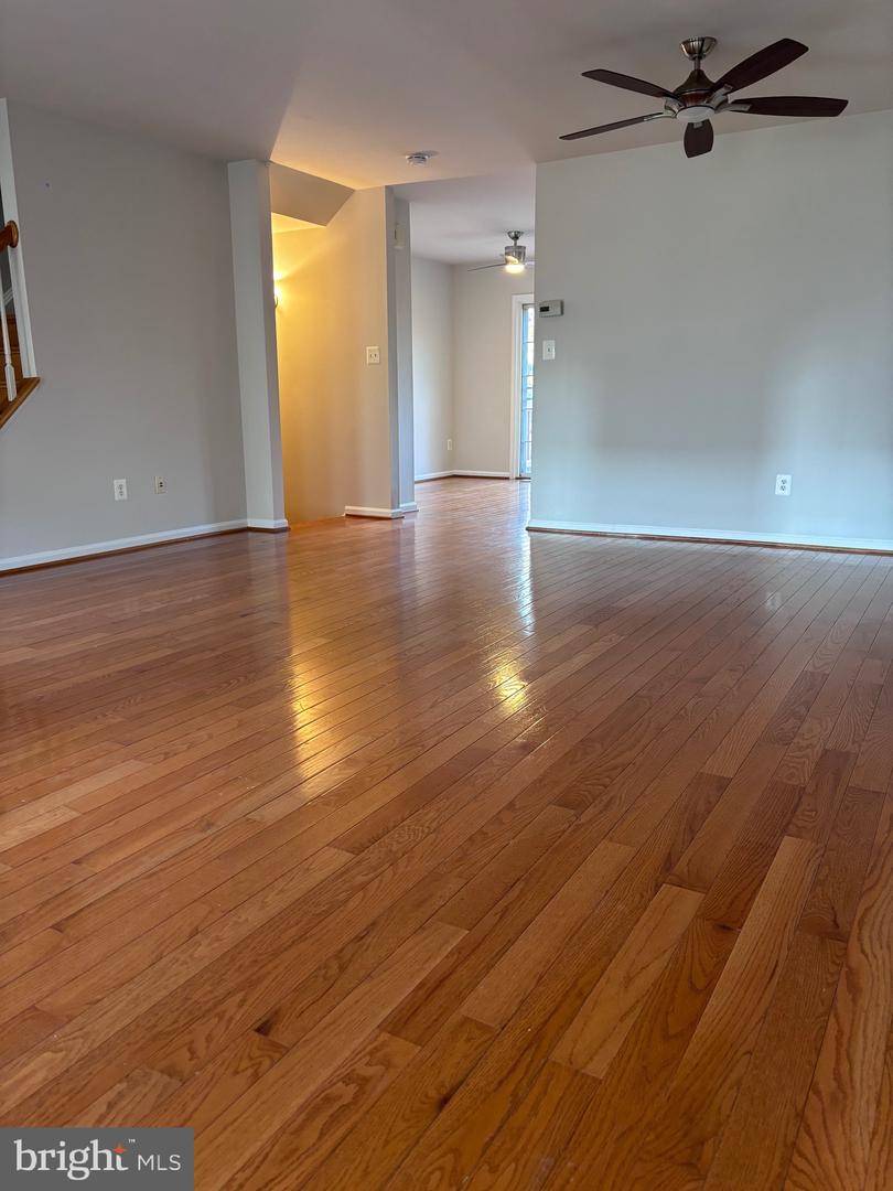 6131 LES DORSON LN, ALEXANDRIA, Virginia 22315, 3 Bedrooms Bedrooms, ,2 BathroomsBathrooms,Residential,For sale,6131 LES DORSON LN,VAFX2212282 MLS # VAFX2212282