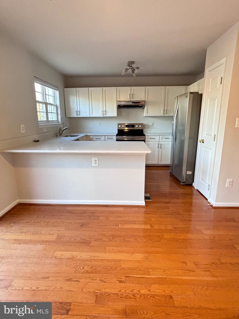 6131 LES DORSON LN, ALEXANDRIA, Virginia 22315, 3 Bedrooms Bedrooms, ,2 BathroomsBathrooms,Residential,For sale,6131 LES DORSON LN,VAFX2212282 MLS # VAFX2212282