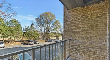 523 N ARMISTEAD ST #102, ALEXANDRIA, Virginia 22312, 2 Bedrooms Bedrooms, ,1 BathroomBathrooms,Residential,For sale,523 N ARMISTEAD ST #102,VAAX2039870 MLS # VAAX2039870