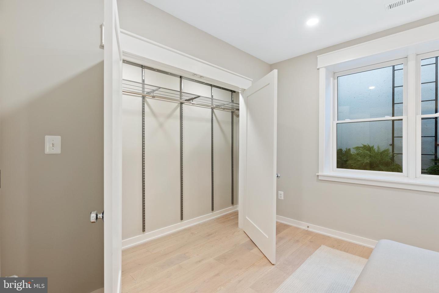 410 D ST SE #B, WASHINGTON, District Of Columbia 20003, 2 Bedrooms Bedrooms, ,2 BathroomsBathrooms,Residential,For sale,410 D ST SE #B,DCDC2170324 MLS # DCDC2170324