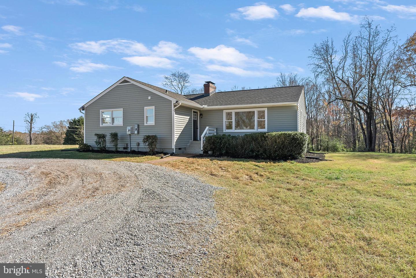 2801 RIVER RD W, MAIDENS, Virginia 23102, 4 Bedrooms Bedrooms, 9 Rooms Rooms,2 BathroomsBathrooms,Residential,For sale,2801 RIVER RD W,VAGO2000292 MLS # VAGO2000292