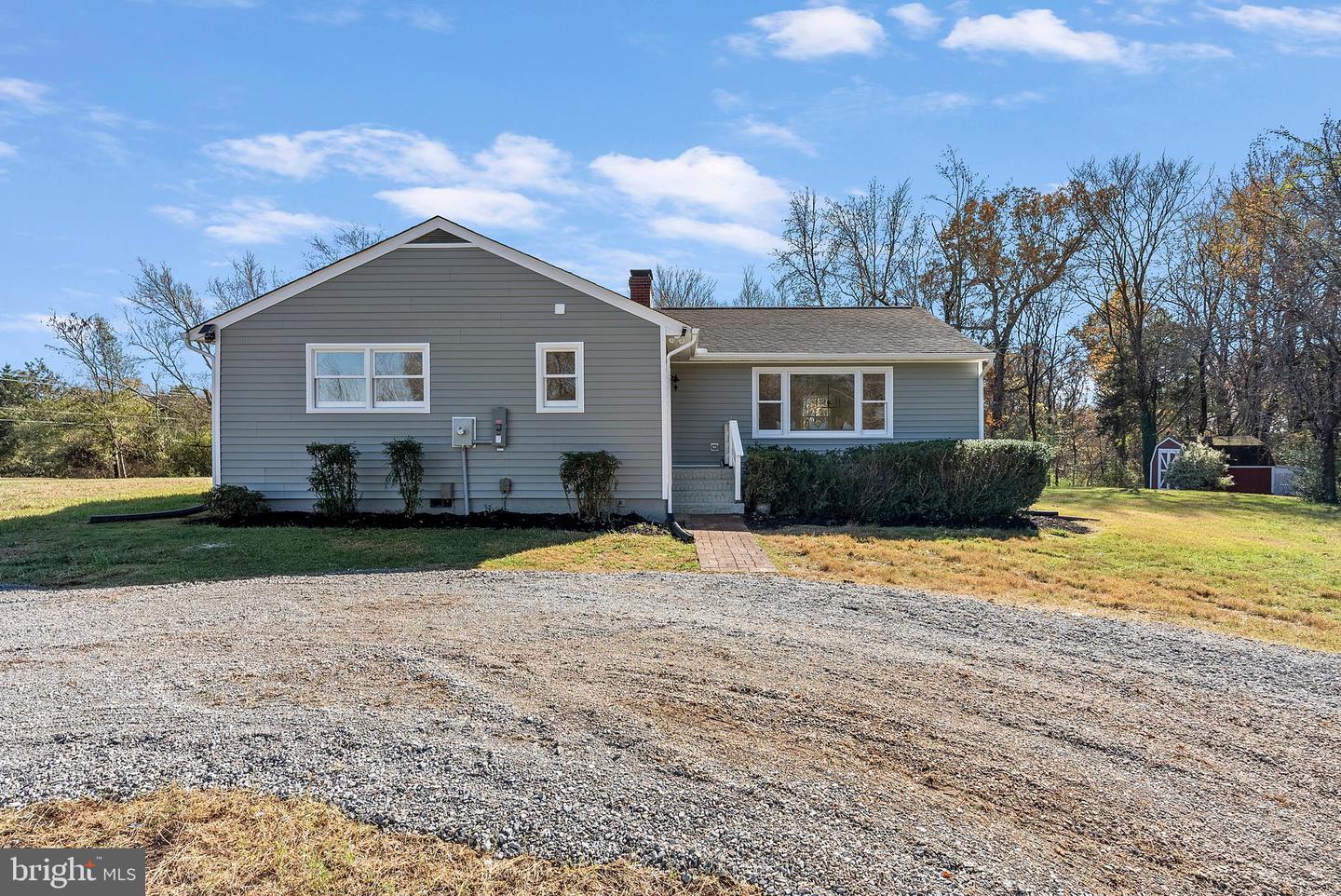 2801 RIVER RD W, MAIDENS, Virginia 23102, 4 Bedrooms Bedrooms, 9 Rooms Rooms,2 BathroomsBathrooms,Residential,For sale,2801 RIVER RD W,VAGO2000292 MLS # VAGO2000292