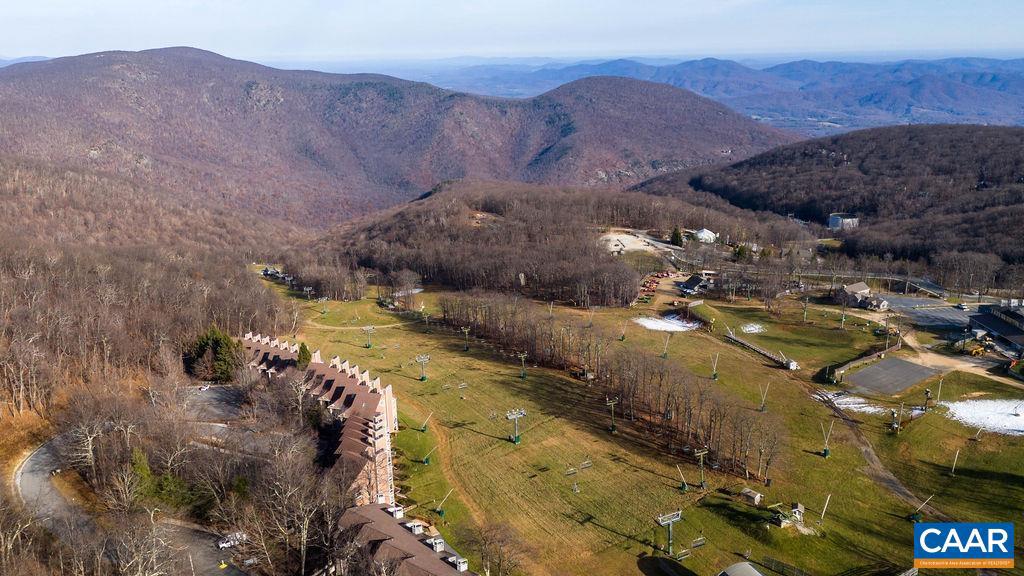 913 DIAMOND HILL CONDOS, WINTERGREEN RESORT, Virginia 22967, 1 Bedroom Bedrooms, ,1 BathroomBathrooms,Residential,For sale,913 DIAMOND HILL CONDOS,659118 MLS # 659118