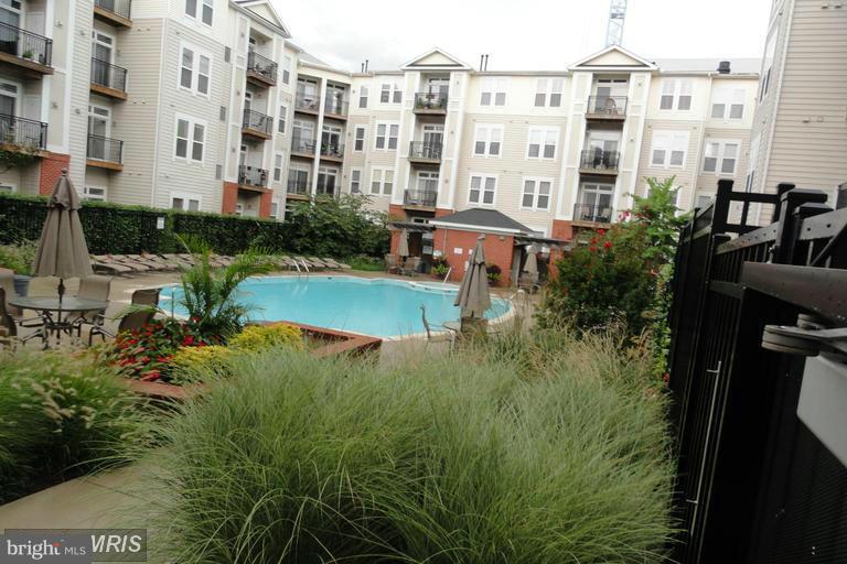 2665 PROSPERITY AVE #210, FAIRFAX, Virginia 22031, 1 Bedroom Bedrooms, ,1 BathroomBathrooms,Residential,For sale,2665 PROSPERITY AVE #210,VAFX2212232 MLS # VAFX2212232