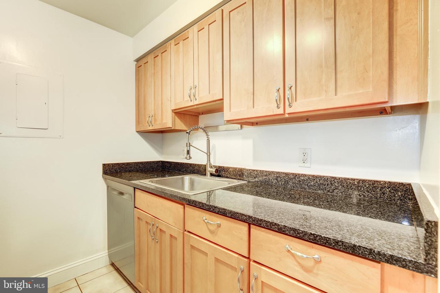 44 15TH ST NE #44, WASHINGTON, District Of Columbia 20002, 1 Bedroom Bedrooms, ,1 BathroomBathrooms,Residential,For sale,44 15TH ST NE #44,DCDC2138482 MLS # DCDC2138482