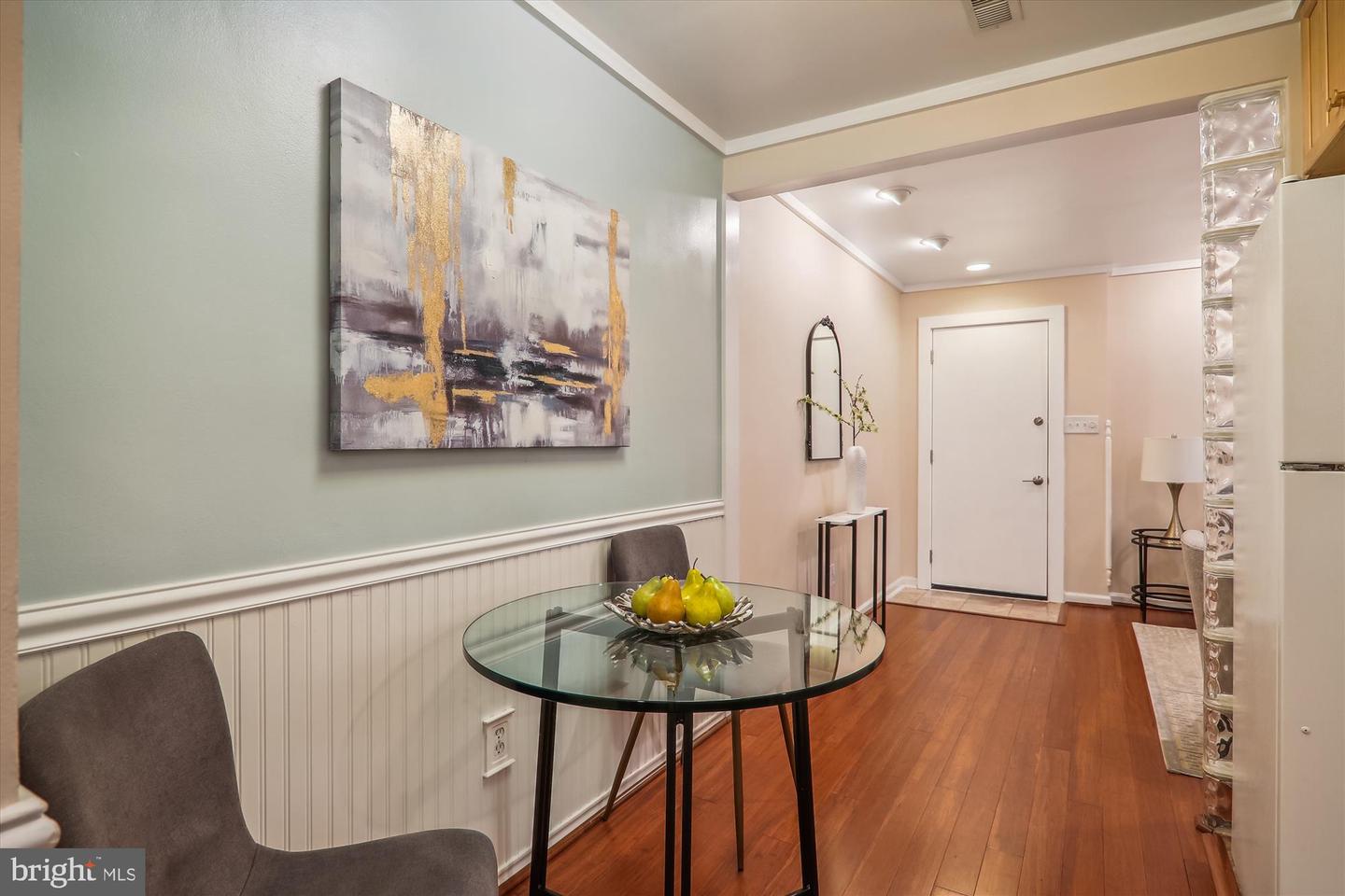 469 NW RIDGE ST NW #1, WASHINGTON, District Of Columbia 20001, 1 Bedroom Bedrooms, 4 Rooms Rooms,1 BathroomBathrooms,Residential,For sale,469 NW RIDGE ST NW #1,DCDC2141168 MLS # DCDC2141168