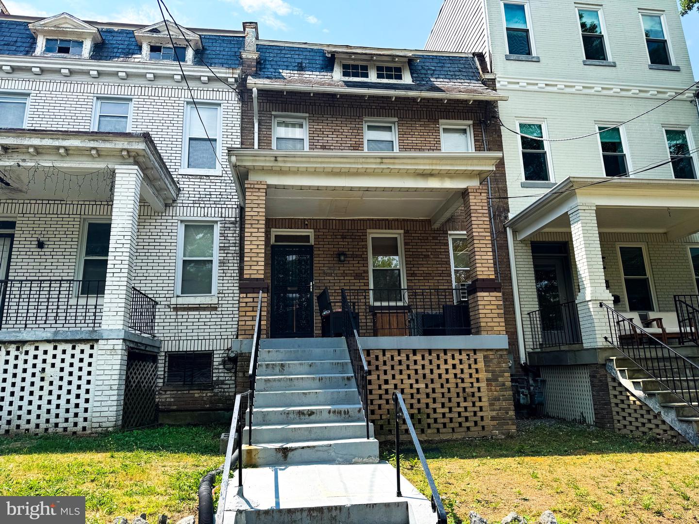 712 VARNUM ST NW, WASHINGTON, District Of Columbia 20011, 3 Bedrooms Bedrooms, ,1 BathroomBathrooms,Residential,For sale,712 VARNUM ST NW,DCDC2151352 MLS # DCDC2151352