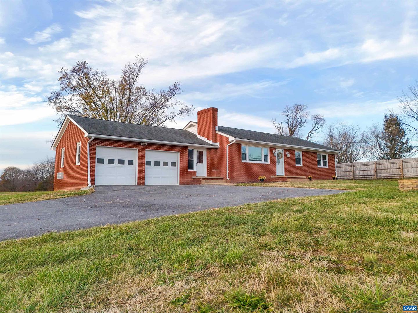 1028 EAST SIDE HWY, WAYNESBORO, Virginia 22980, 3 Bedrooms Bedrooms, ,1 BathroomBathrooms,Residential,For sale,1028 EAST SIDE HWY,658753 MLS # 658753