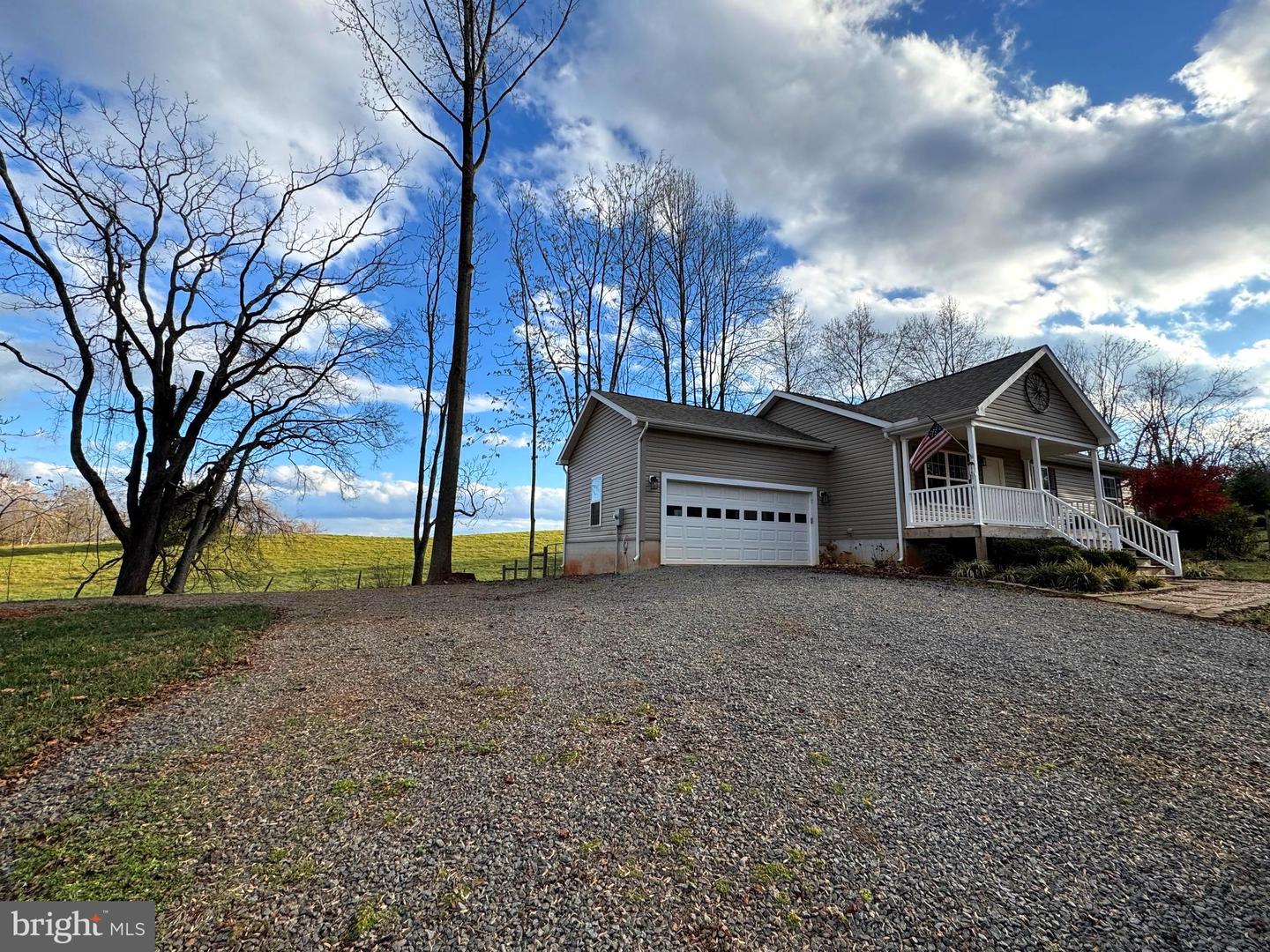 20116 BARCLAY LN, RAPIDAN, Virginia 22733, 3 Bedrooms Bedrooms, ,2 BathroomsBathrooms,Residential,For sale,20116 BARCLAY LN,VAOR2008442 MLS # VAOR2008442