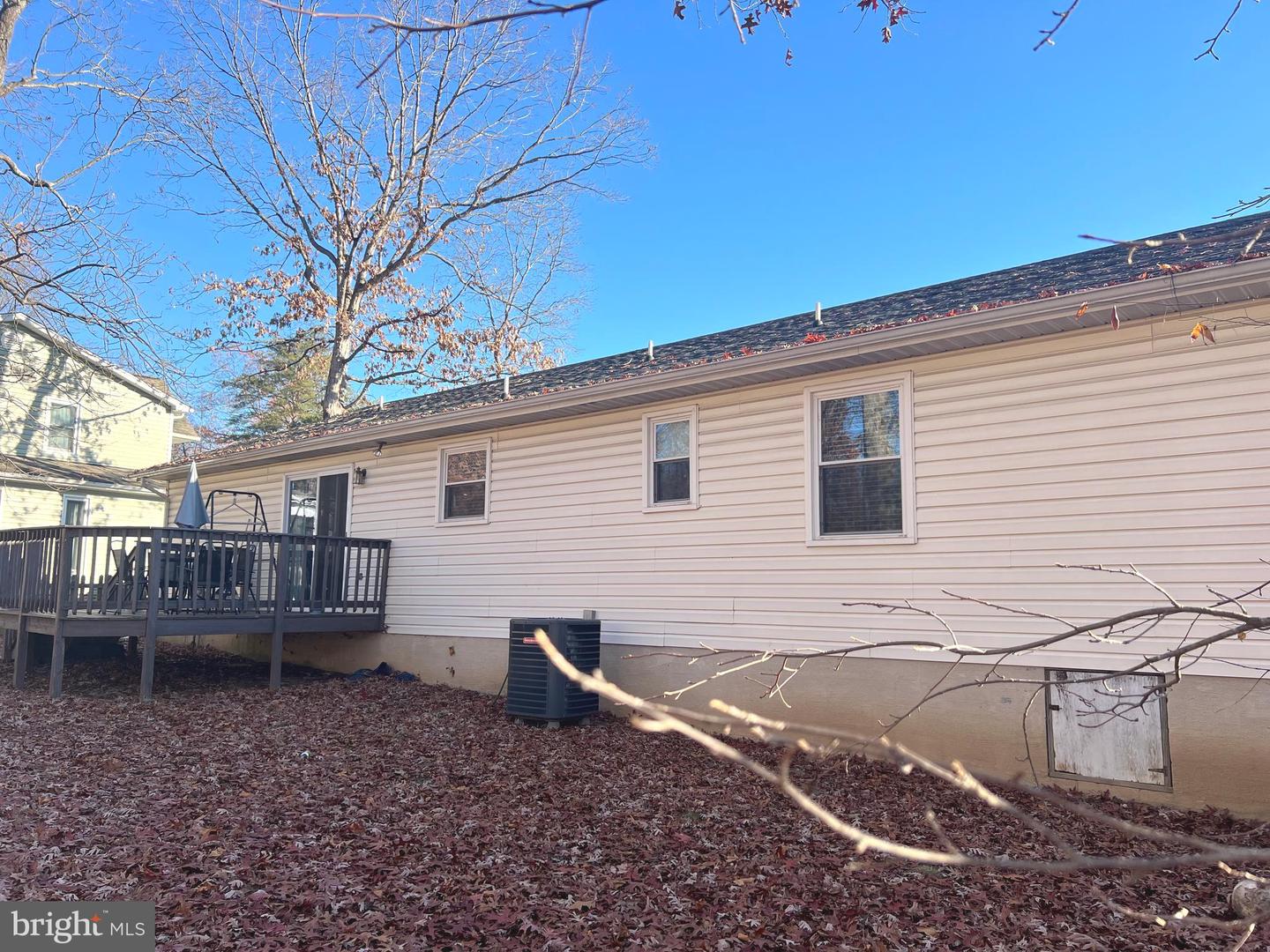 5063 LAVELLE DR, FREDERICKSBURG, Virginia 22407, 3 Bedrooms Bedrooms, 5 Rooms Rooms,2 BathroomsBathrooms,Residential,For sale,5063 LAVELLE DR,VASP2029502 MLS # VASP2029502