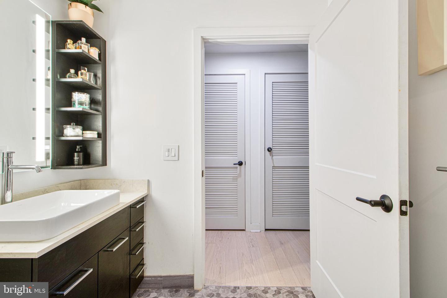 70 N ST SE #N416, WASHINGTON, District Of Columbia 20003, 1 Bedroom Bedrooms, ,1 BathroomBathrooms,Residential,For sale,70 N ST SE #N416,DCDC2170534 MLS # DCDC2170534