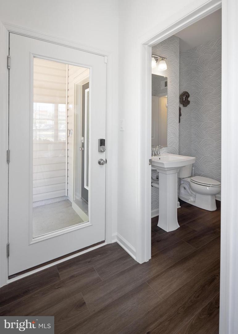 2642 NEABSCO COMMON PL, WOODBRIDGE, Virginia 22191, 2 Bedrooms Bedrooms, ,2 BathroomsBathrooms,Residential,For sale,2642 NEABSCO COMMON PL,VAPW2083618 MLS # VAPW2083618