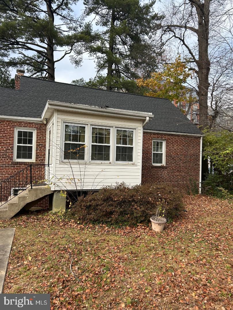 201 S WEST ST, FALLS CHURCH, Virginia 22046, 2 Bedrooms Bedrooms, ,2 BathroomsBathrooms,Residential,For sale,201 S WEST ST,VAFA2002630 MLS # VAFA2002630