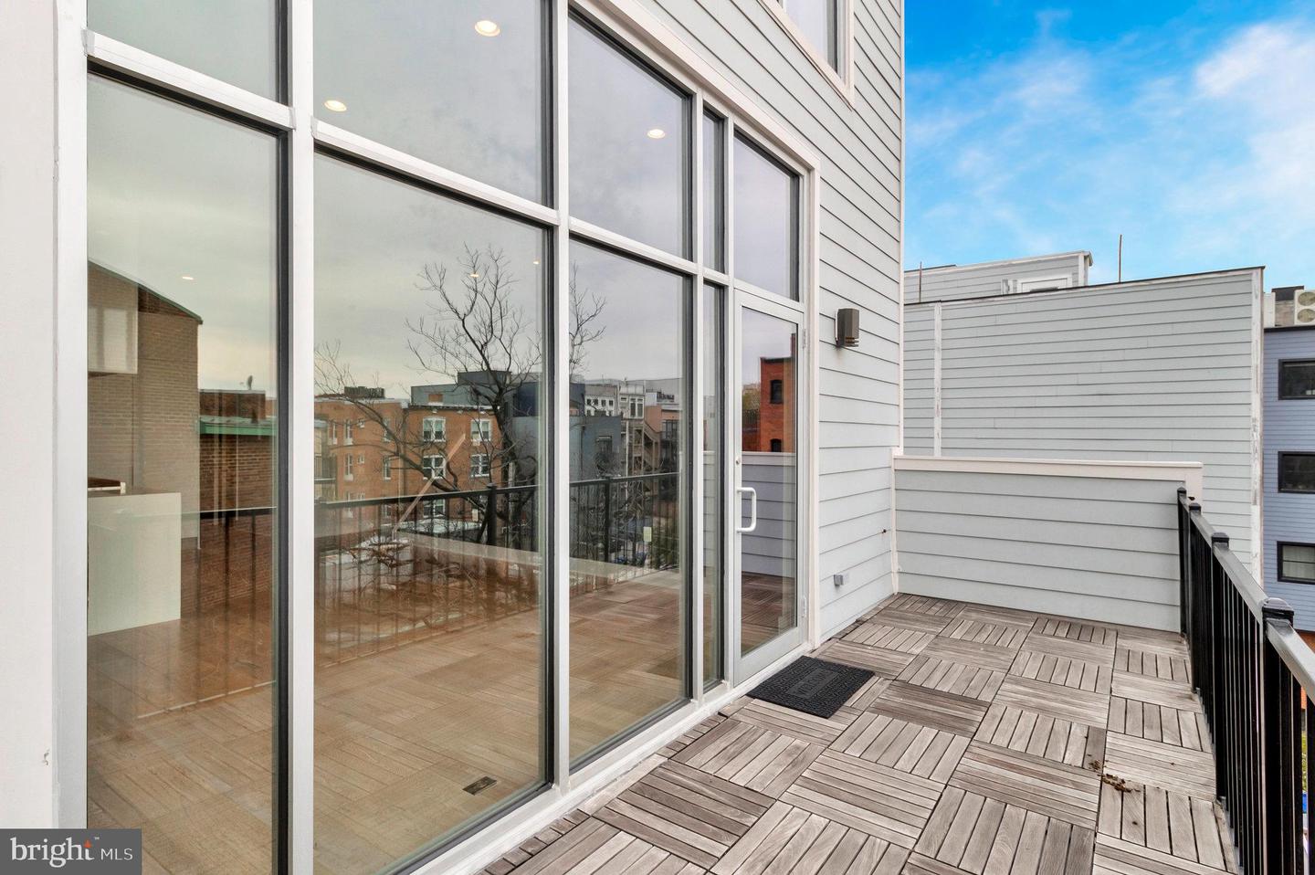 1476 HARVARD ST NW #PH, WASHINGTON, District Of Columbia 20009, 3 Bedrooms Bedrooms, ,3 BathroomsBathrooms,Residential,For sale,1476 HARVARD ST NW #PH,DCDC2170244 MLS # DCDC2170244 1476 HARVARD ST NW #PH, WASHINGTON, District Of Columbia 20009, 3 Bedrooms Bedrooms, ,3 BathroomsBathrooms,Residential,For sale,1476 HARVARD ST NW #PH,DCDC2170244 MLS # DCDC2170244