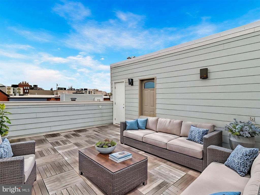 1476 HARVARD ST NW #PH, WASHINGTON, District Of Columbia 20009, 3 Bedrooms Bedrooms, ,3 BathroomsBathrooms,Residential,For sale,1476 HARVARD ST NW #PH,DCDC2170244 MLS # DCDC2170244 1476 HARVARD ST NW #PH, WASHINGTON, District Of Columbia 20009, 3 Bedrooms Bedrooms, ,3 BathroomsBathrooms,Residential,For sale,1476 HARVARD ST NW #PH,DCDC2170244 MLS # DCDC2170244