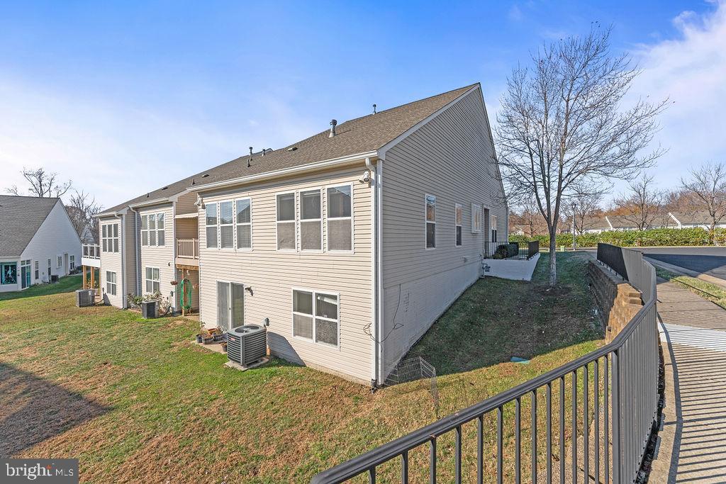 15 ASPEN HILL DR #51-1, FREDERICKSBURG, Virginia 22406, 3 Bedrooms Bedrooms, ,3 BathroomsBathrooms,Residential,For sale,15 ASPEN HILL DR #51-1,VAST2034504 MLS # VAST2034504