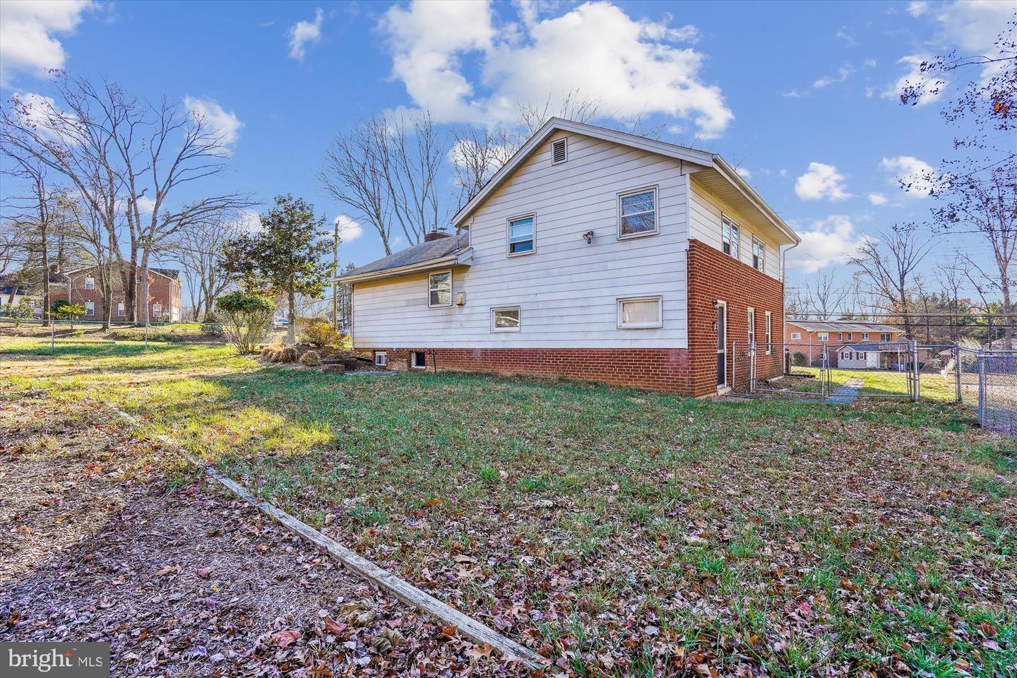 401 OLD COURTHOUSE RD NE, VIENNA, Virginia 22180, 3 Bedrooms Bedrooms, ,2 BathroomsBathrooms,Residential,For sale,401 OLD COURTHOUSE RD NE,VAFX2213142 MLS # VAFX2213142